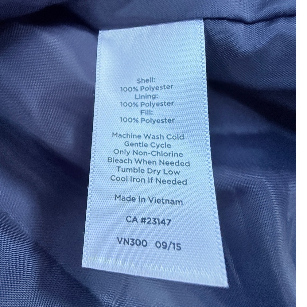 Talbots Puffer Vest Womens Large Navy Blue Sailboat Print Quilted Nautical Beach - Picture 13 of 13